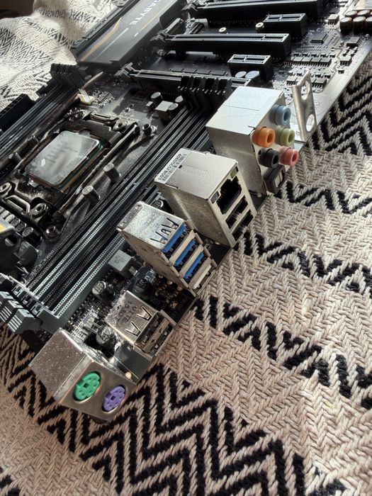 Płyta główna Gigabyte GA-X99-SLI + Intel Core i7 5960X 3.00GHZ