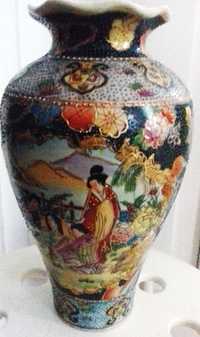 Wazon ceramiczny chiński figuratywny