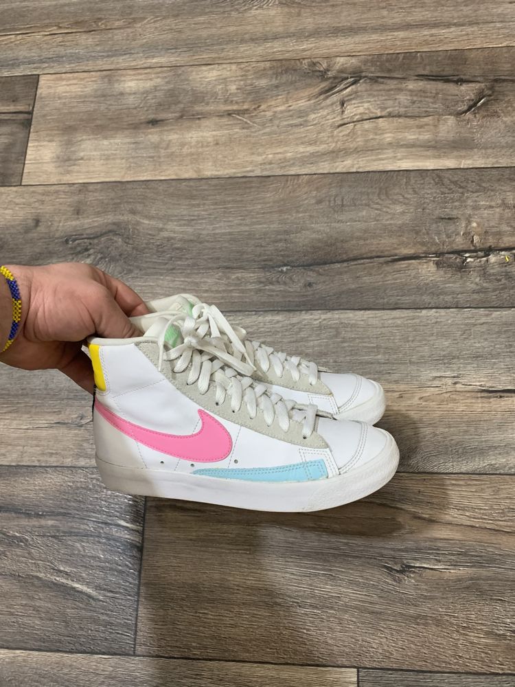 Nike Blazer Mid ‘77 оригінальні жіночі кросівки кеди