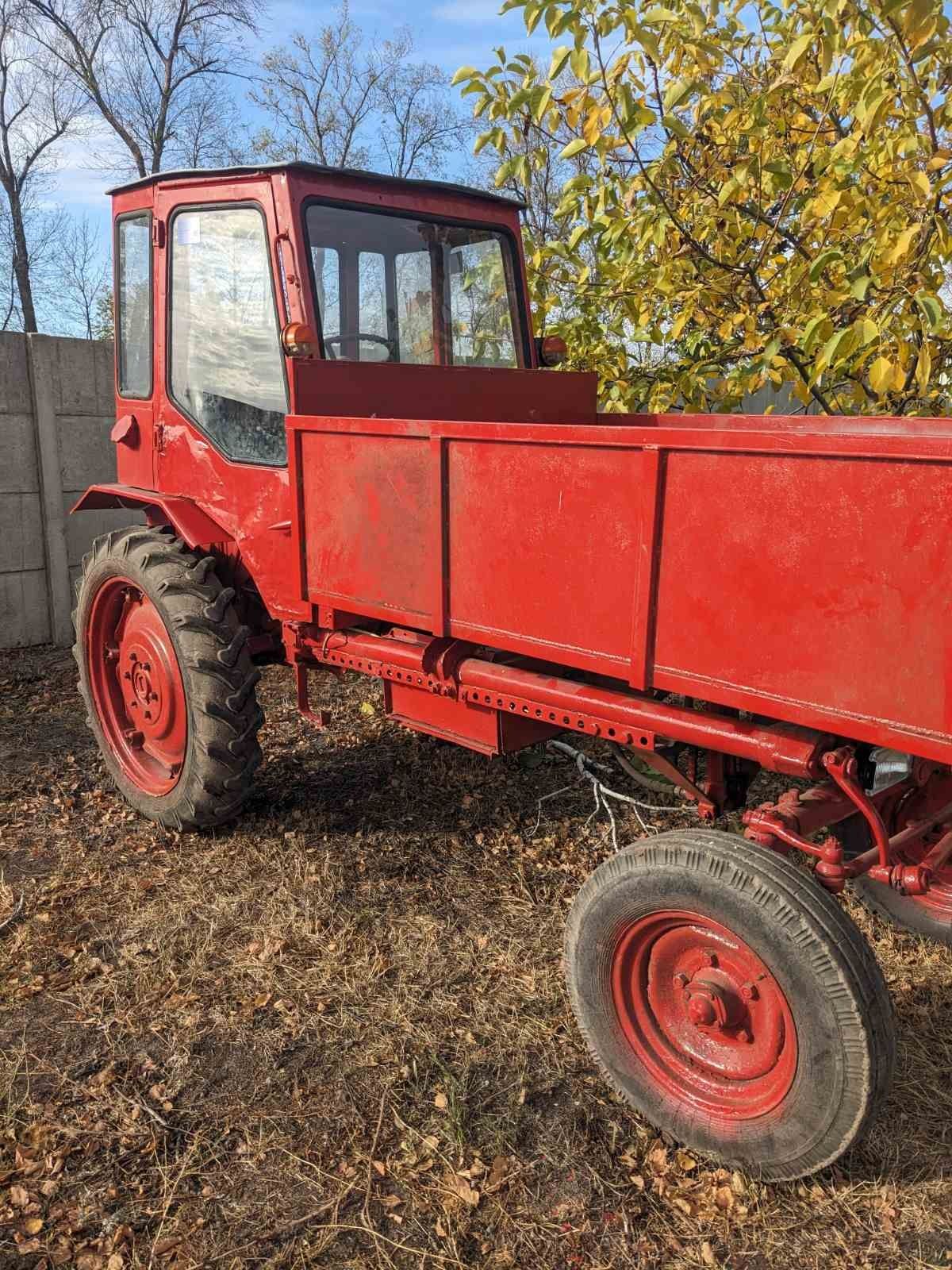 Трактор ДВШ Т-16