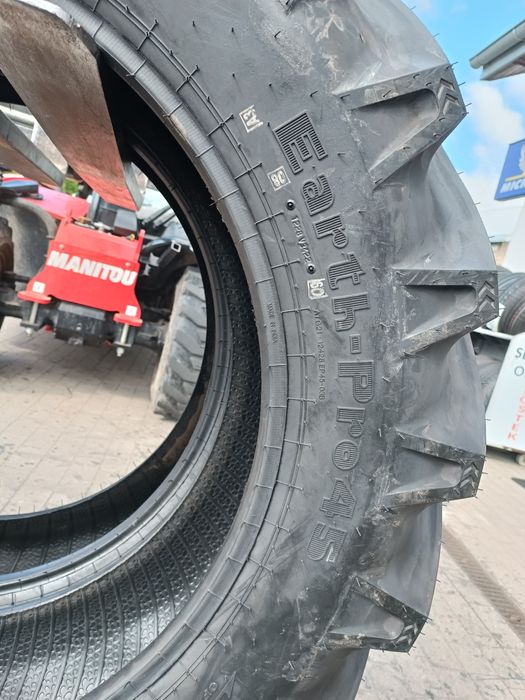 12.4-28 Galaxy Earth Pro 45  12.4R28