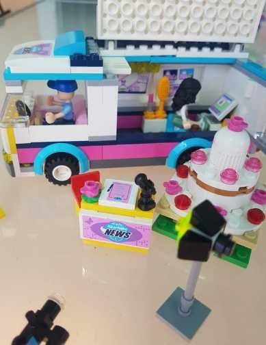 Lego Friends News Van - Carrinha das notícias - Jornalista