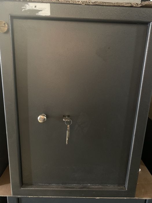 Сейф 65 см з ригильною системою замок Mauer