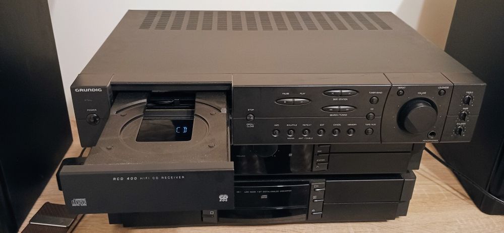 Amplituner z CD Grundig