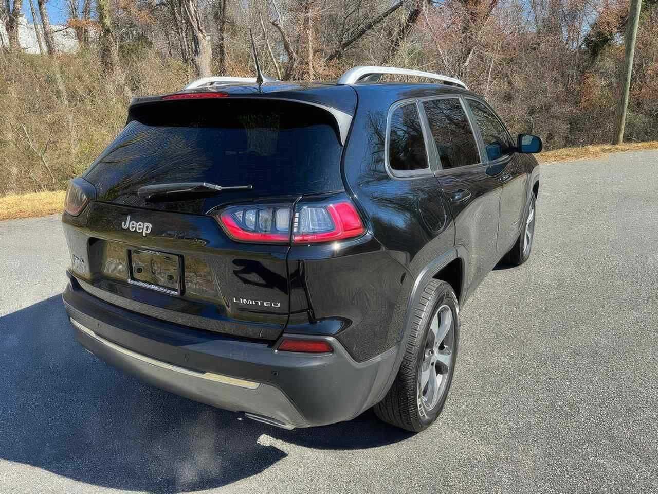 2020   Jeep   Cherokee