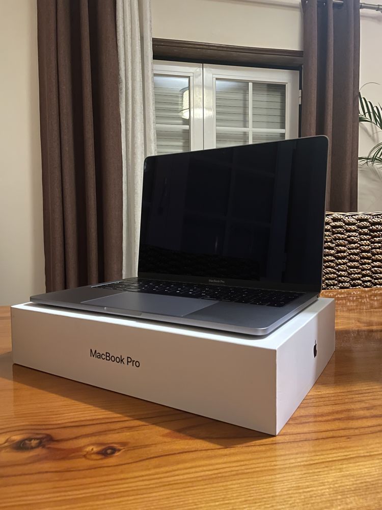 MacBook 13 PRO 2017 + adaptador HyperDrive