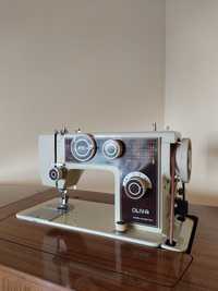 Máquina de costura - Oliva