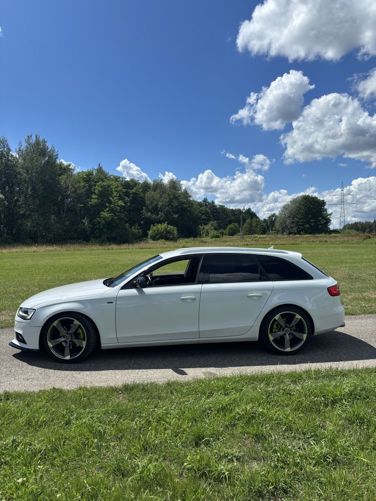 Audi A4 B8 lift 2012r Biała Perła