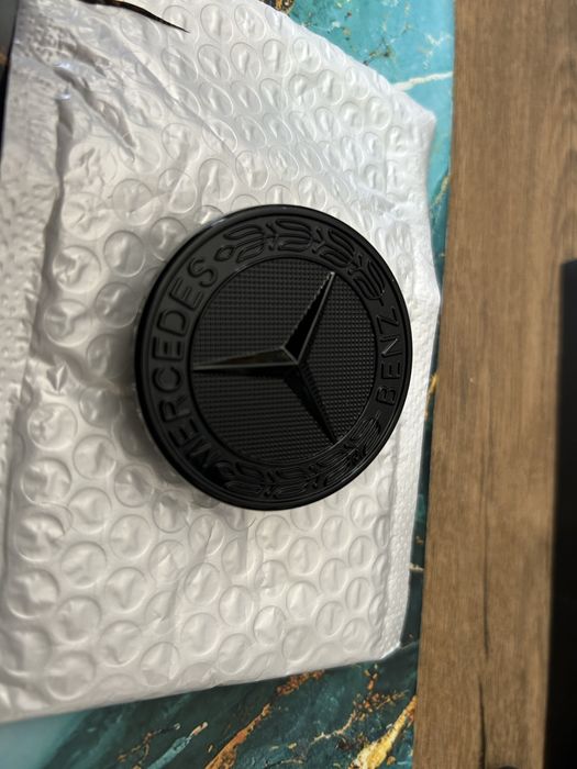 Nowy Znaczek na Maskę Mercedes Czarny Połysk!