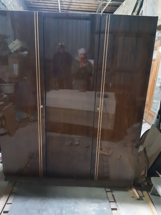 Шкаф для одежды .