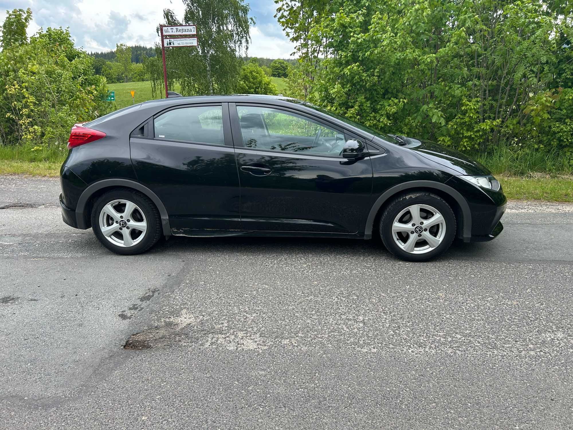 Honda Civic 9 sprowadzona 2012 rok , 1,4 benzyna, niski przebieg