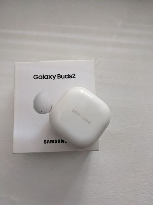 Samsung Galaxy buds 2