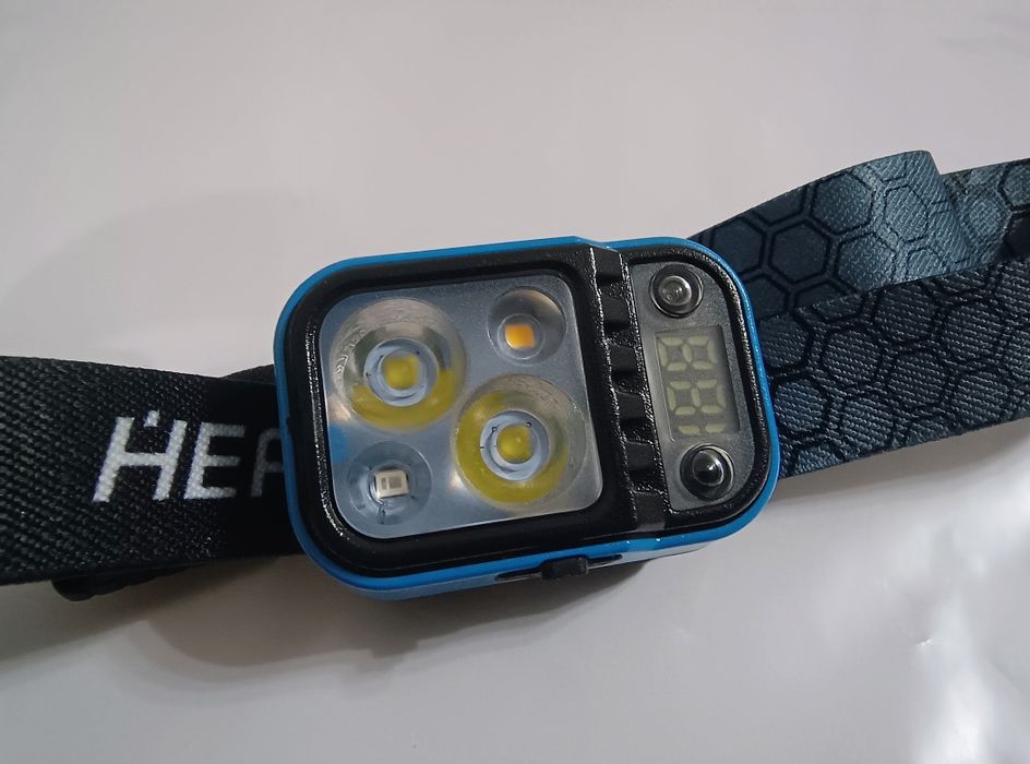 Налобний лед ліхтарик