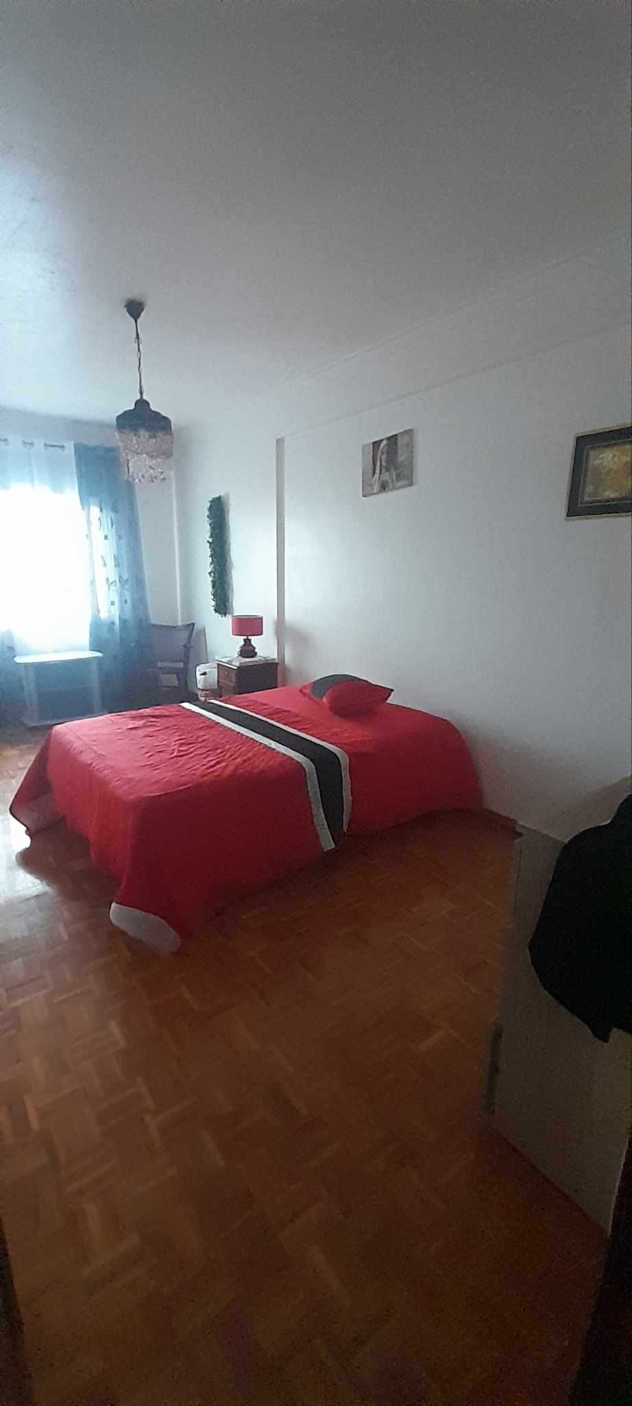 Quarto para alugar só mulheres CACÉM