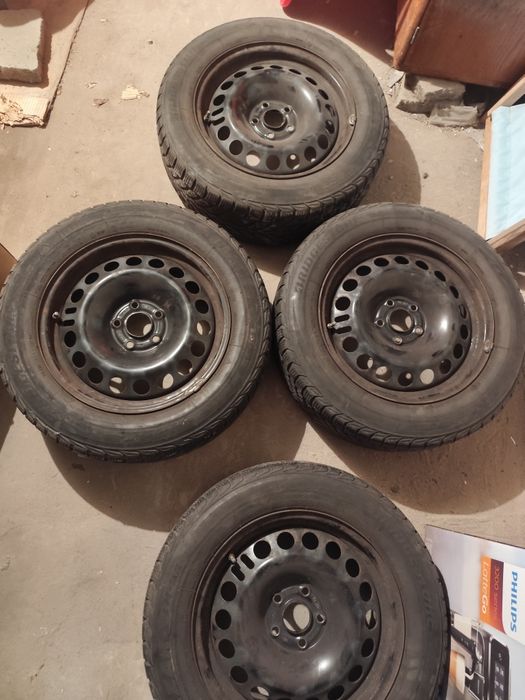 Opony z felgami stalowymi 205/60r16