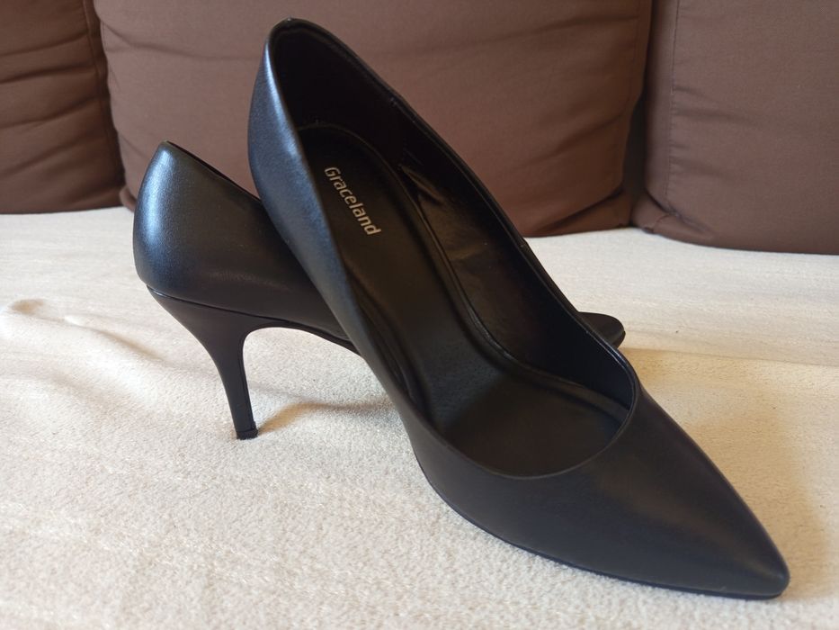 Szpilki czarne klasyczne