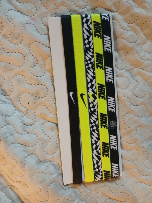 Opaski na głowę nike