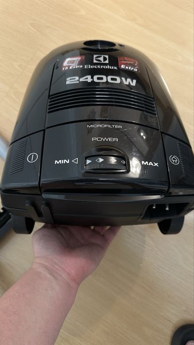 Odkurzacz Elekrolux + 6 końcówek