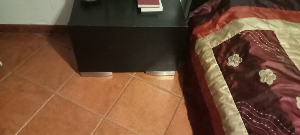Quarto de casal e secretária