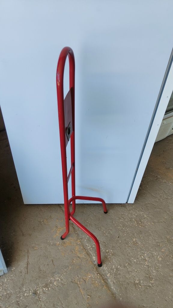 Suporte de extintor usado