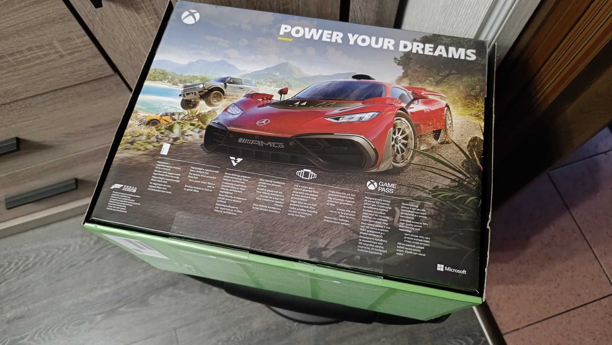 Xbox Series X plus stacja ładująca