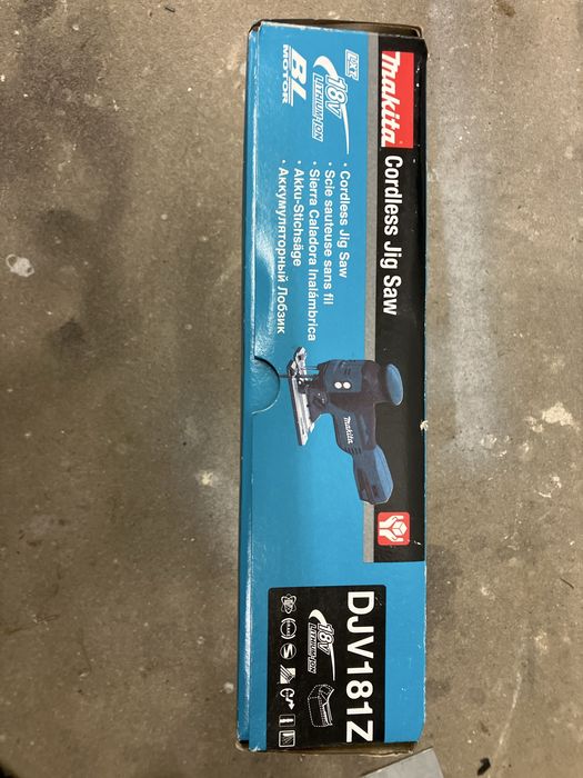 Wyrzynarka Makita DJV 181Z