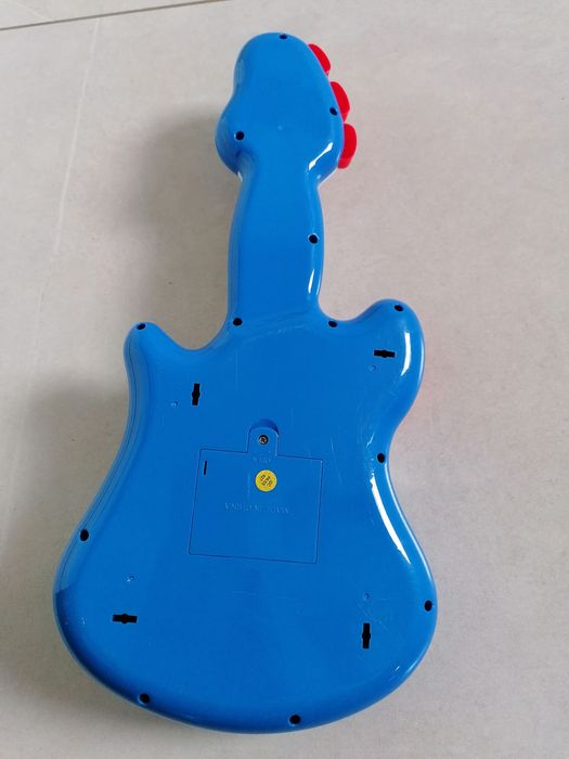 Gitara zabawka stan idealny