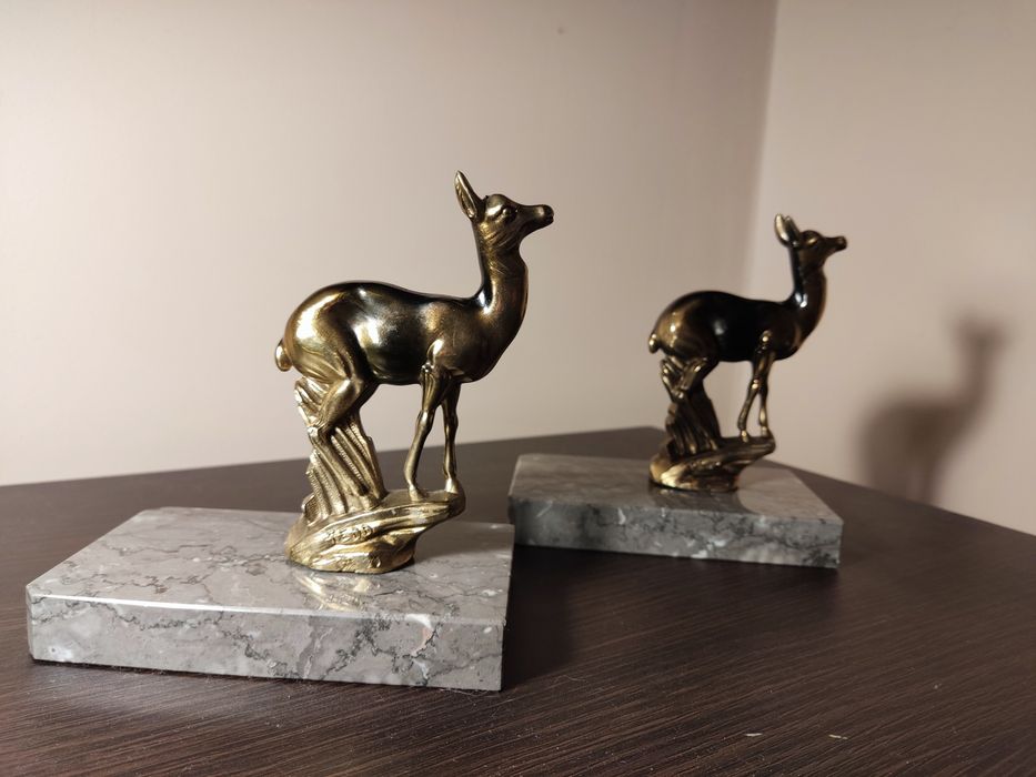 Art Deco -  jelonki na marmurowych podstawach – sygnowane TEDD
Para