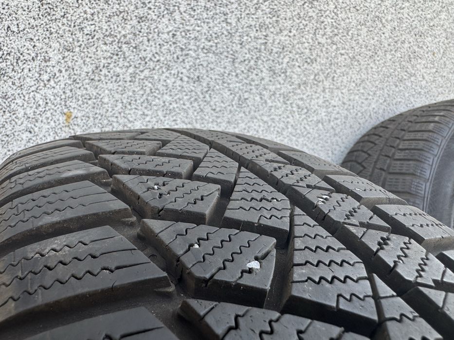 Koła zimowe AUDI Q3 215/65/17 2021r. Stan BDB!