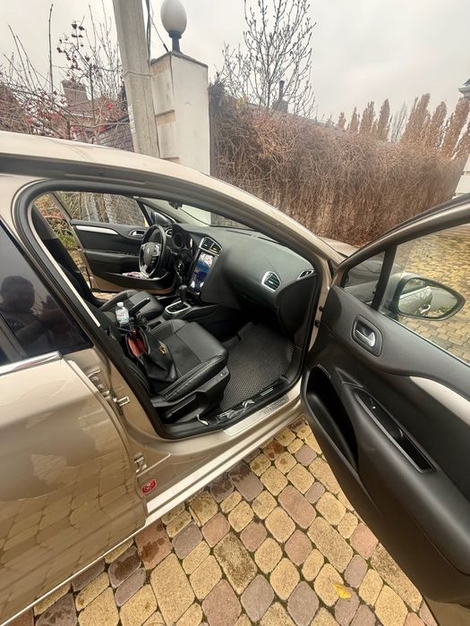 Citroen C4 2012  ll покоління