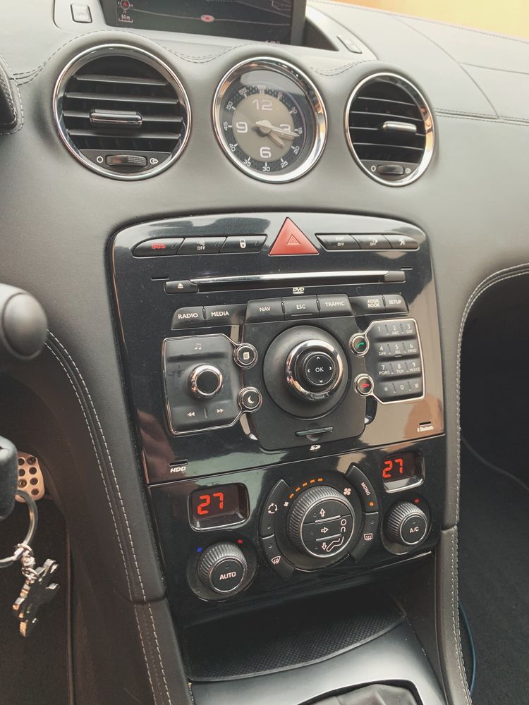 Peugeot RCZ 2.0 Hdi ASPHALT (1/500)