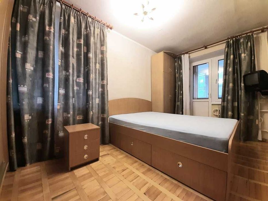 Продаж 3к квартири на вул. Європейська, р-н Шатилівка, метро Бот. Сад