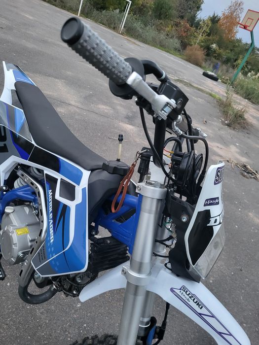 Питбайк бу, 150куб.
tm Motoleader
ML150CRF

Очень динамичная, эконо