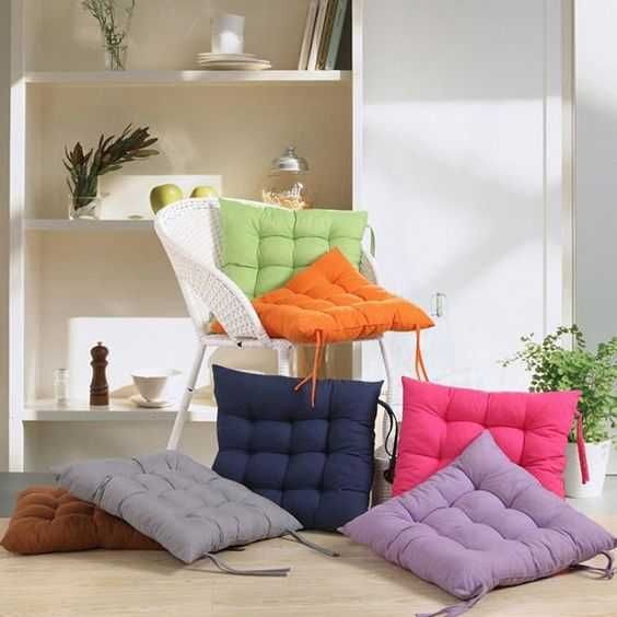 Подушки для садовой мебели / шезлонгов / раскладных стульев