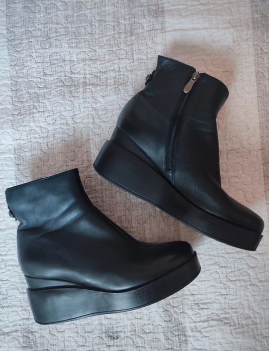 Жіноче взуття справжня шкіра