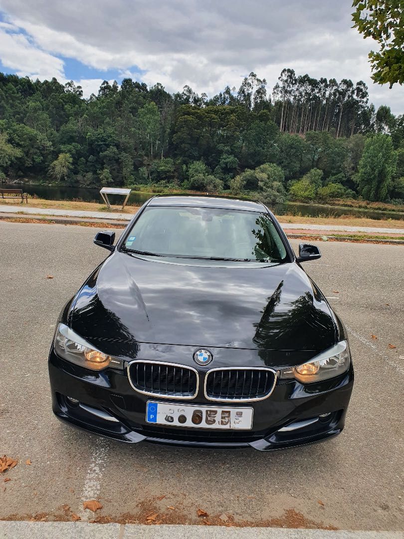 BMW 318d Sport - 2013