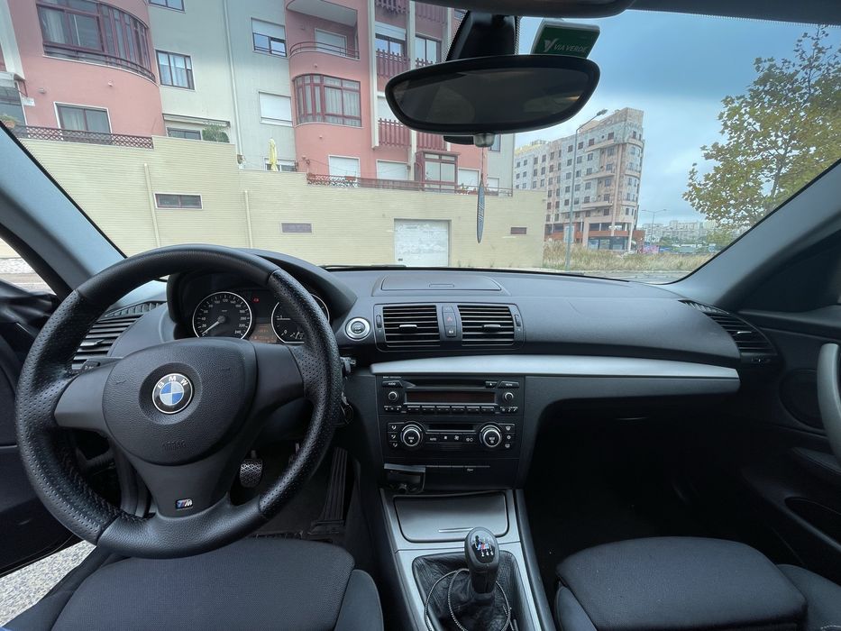 BMW SERIE 1 118d (e81) • 2008 • Preto