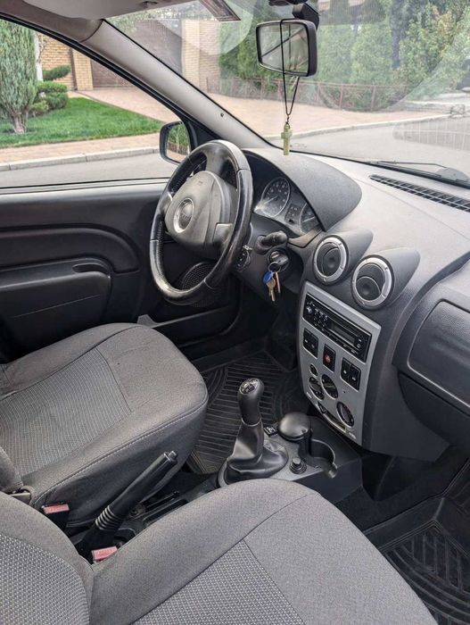 Продам Dacia Logan универсал