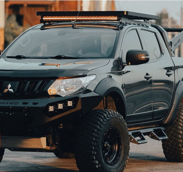 Stopnie boczne progi model T Mitsubishi L200 od 2006 do 2015
