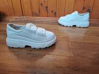 АКЦІЯ. Рр 36 FASHION фірмові шкіряні утеплені кросівки на платформі