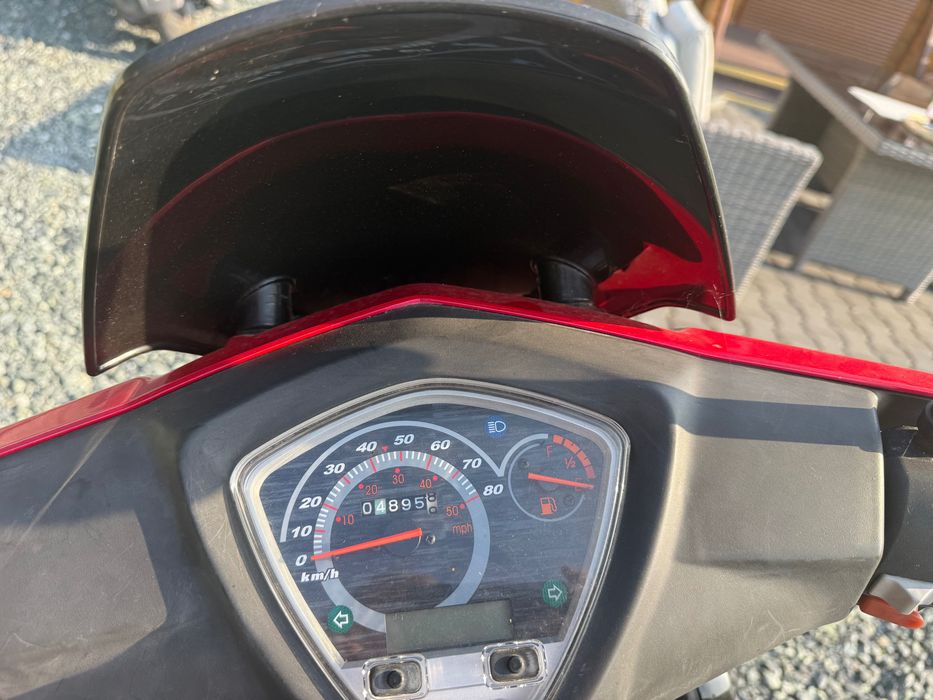 SKUTER KYMCO SUPER 8 SPORT  dopiero 4800 km Super Stan Rok2011 Zamiana