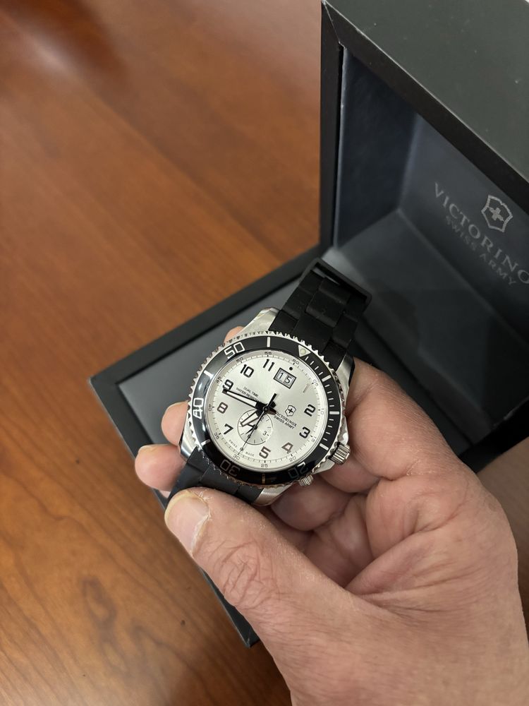 Relogio Victorinox Maverick Dual Time