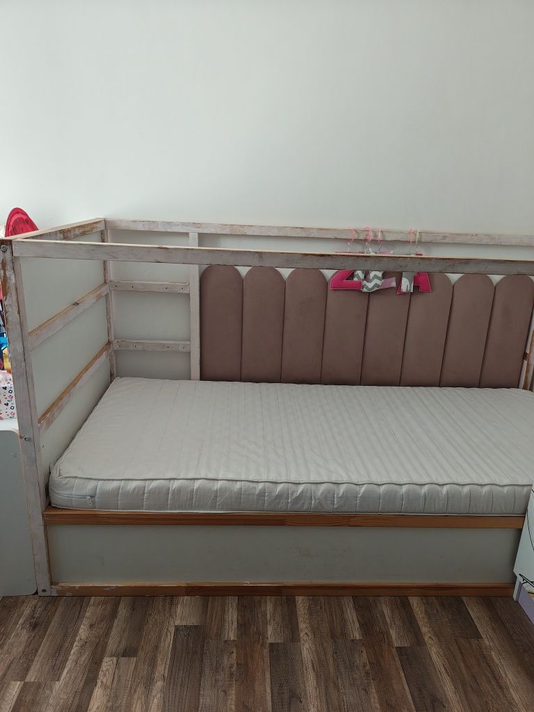 Łóżko Ikea Kura odwracane