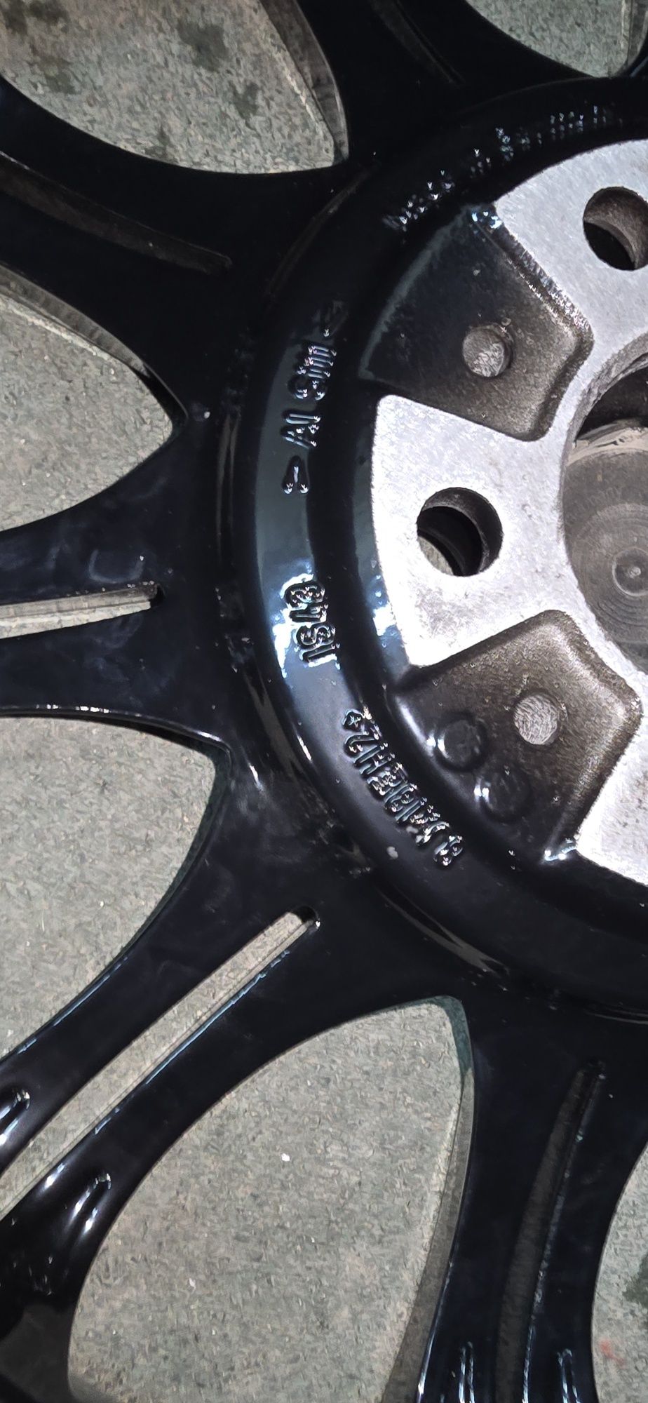 Felgi BMW 5 F60 F61 Styling 135M 5x120 R18 ET43 72.5