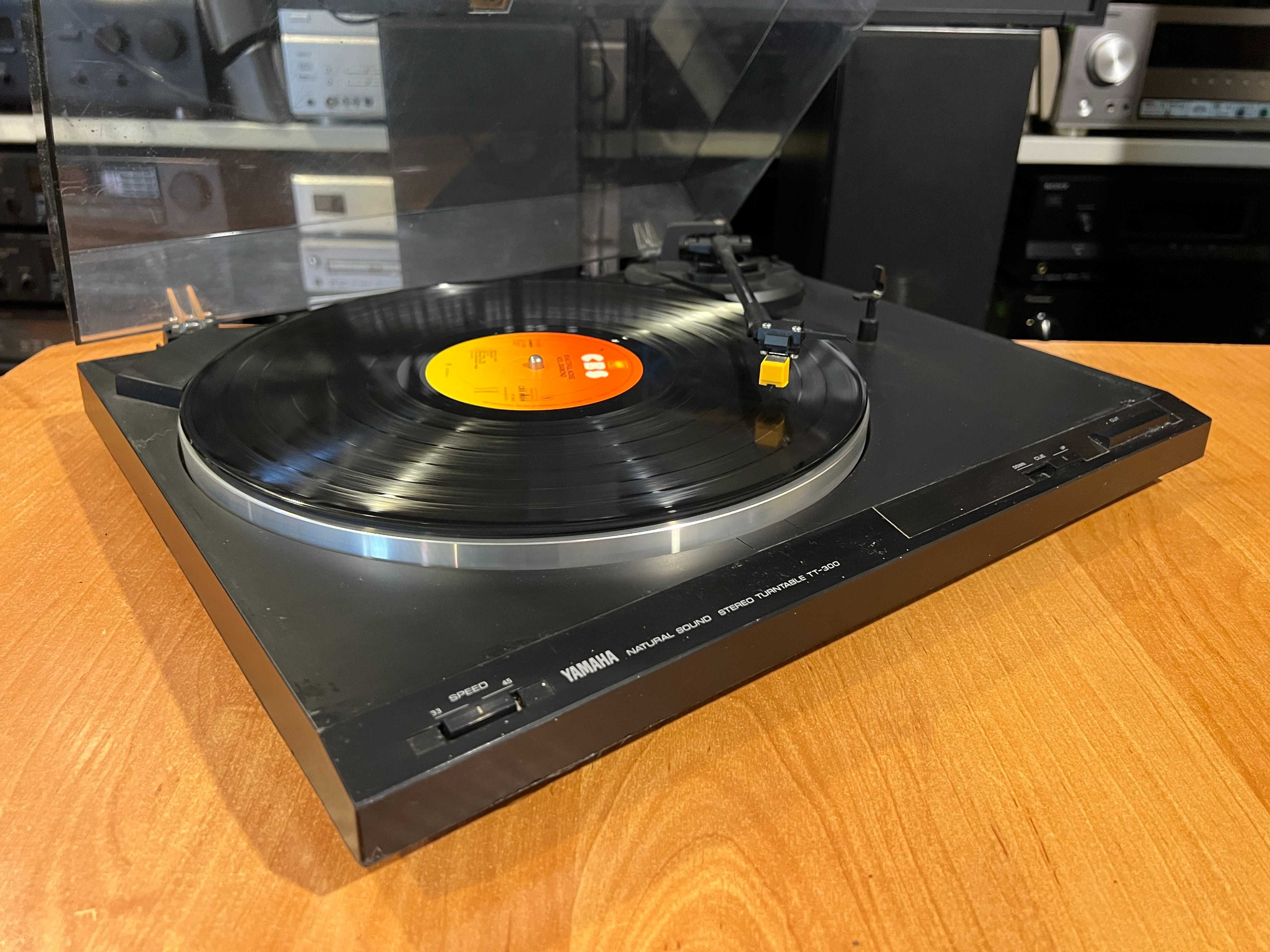 Gramofon Yamaha TT-300 Audio Room