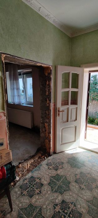 Большой дом, 4 комнаты+кухня, сад гараж. д. Чома, г. Берегово