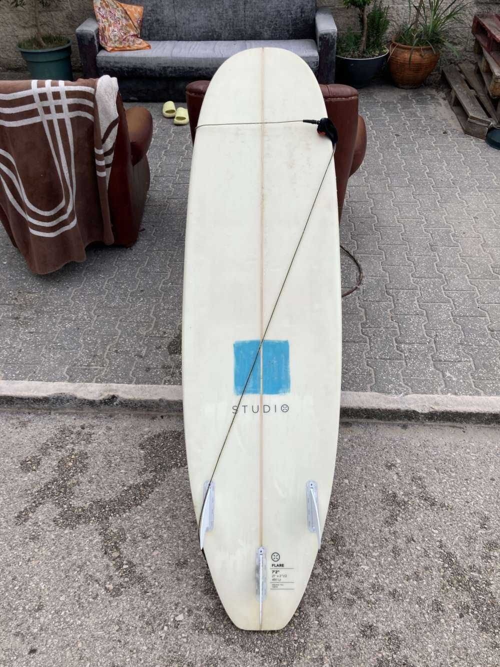 Prancha de Surf Studio Flare 7.2 Hardtop + Leash e Fins