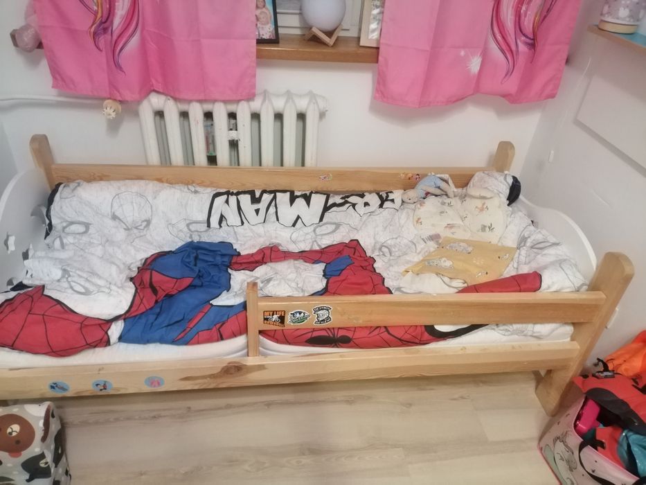 Oddam łóżeczko dla dziecka