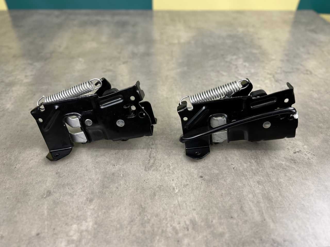 Замок капоту BMW 3 (F30/F31) 51237242548 / 51237242549