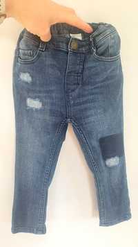 Jeansy 92 86 HM H&M Spodnie jeansowe z łatami kieszeniami